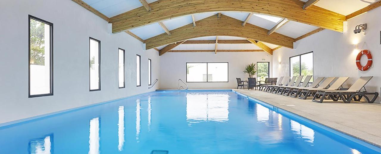 Chalet Pour 6, Domaine Avec Piscine Saint-Hilaire-de-Riez Luaran gambar